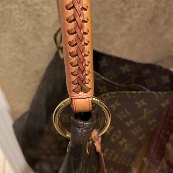 Louis Vuitton Artsy GM - Picture 2 of 11